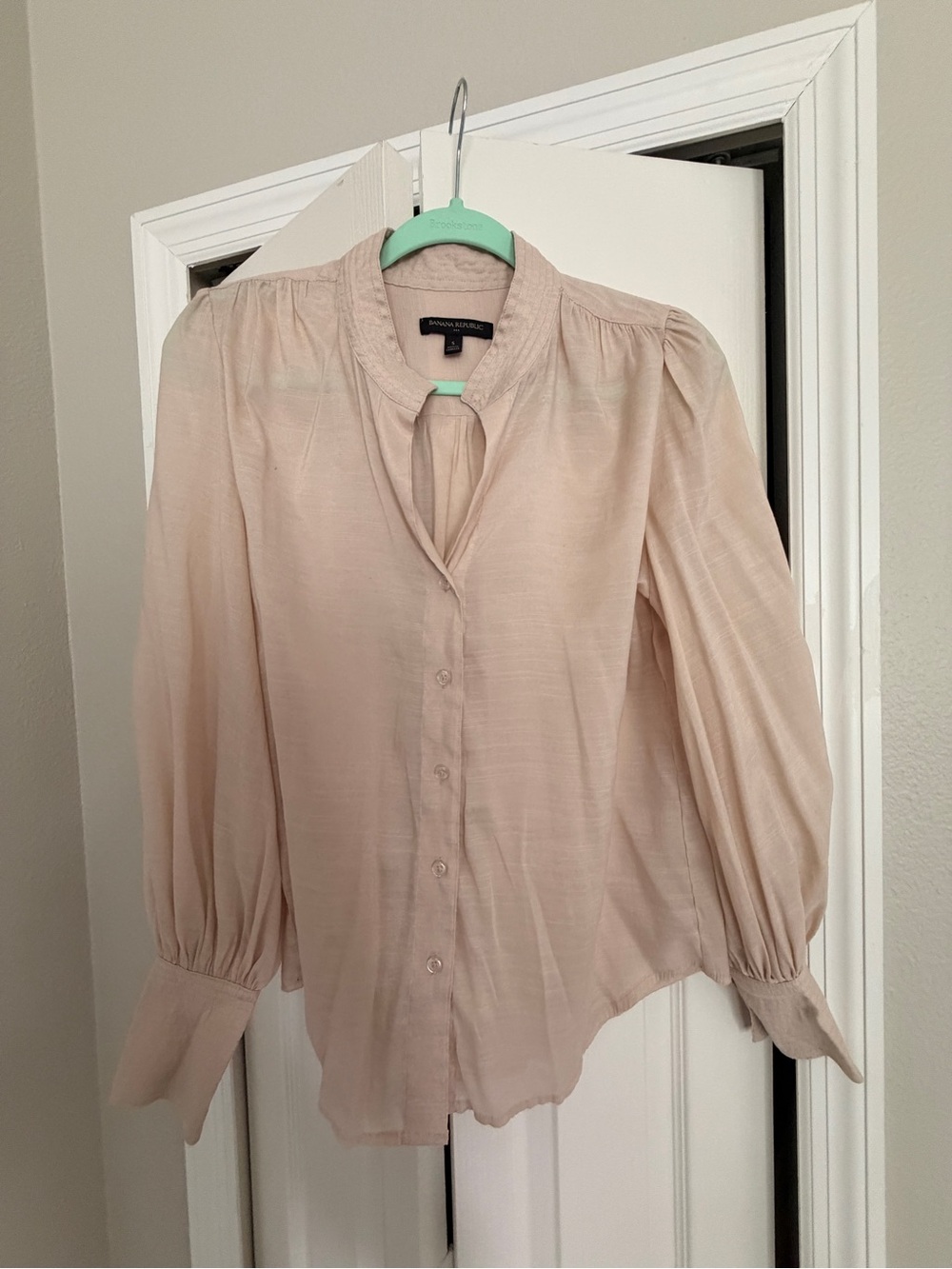 Banana Republic Light Blush Button-Front Blouse